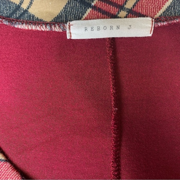 Reborn J Long Sleeve Deep Cranberry Plaid Detail V-neck Tunic Ladies Small - Picture 7 of 11
